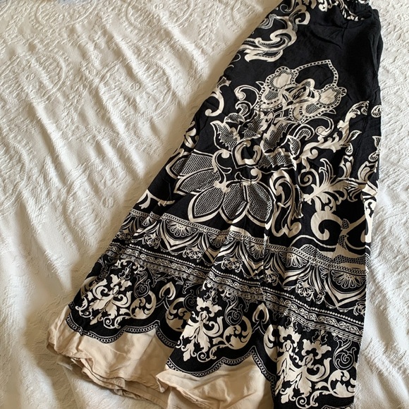 Gently Loved Boho Style Maxi Skirt by Flying Tomato - Picture 5 of 8